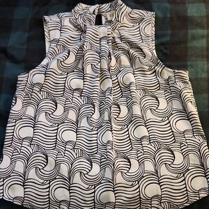 Elie Tahari Black and White Wave Pattern Blouse